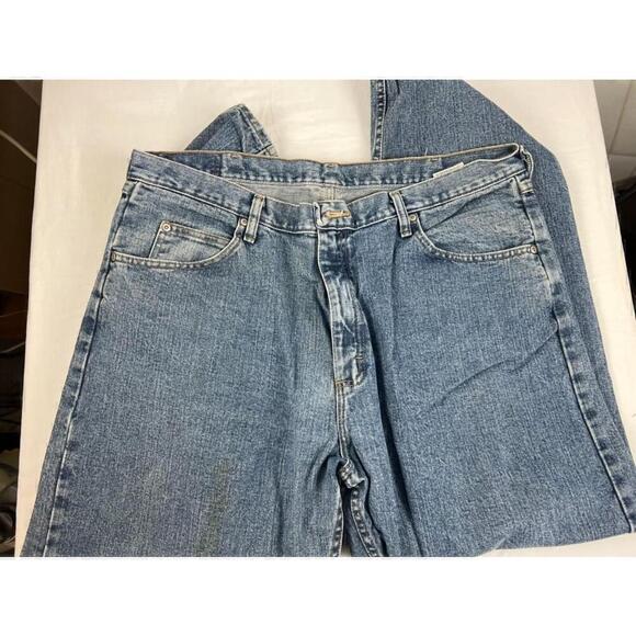 Wrangler Mens 40x32 Relaxed Fit Jeans Blue Vintage Wash 5-Pocket Denim EUC - Picture 1 of 5